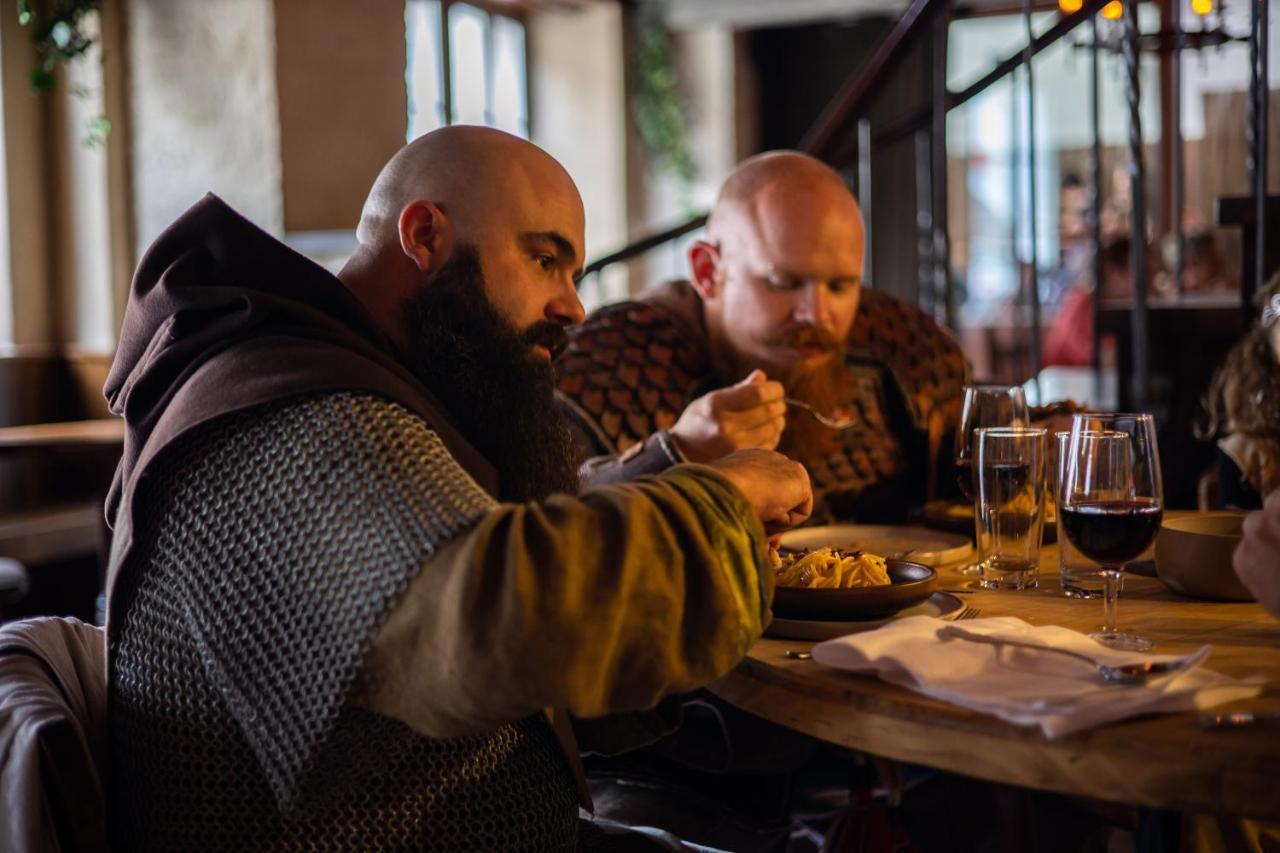 Peanut Medieval Lodge 상트 우르산 외부 사진